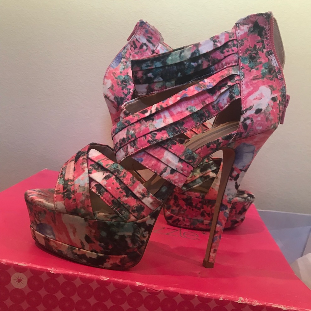 Floral high and sexy